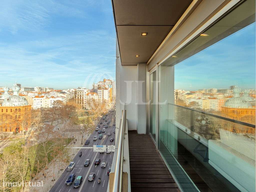 Apartamento T6 com varanda, Campo Pequeno, Lisboa. - Grande imagem: 2/57