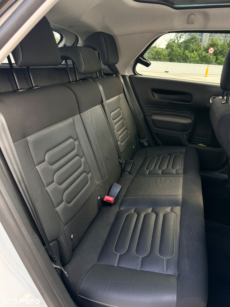 Citroën C4 Cactus 1.2 PureTech Shine Edition S&S - 14