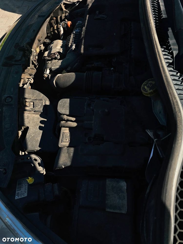 Peugeot 207 1.6 HDi - 17