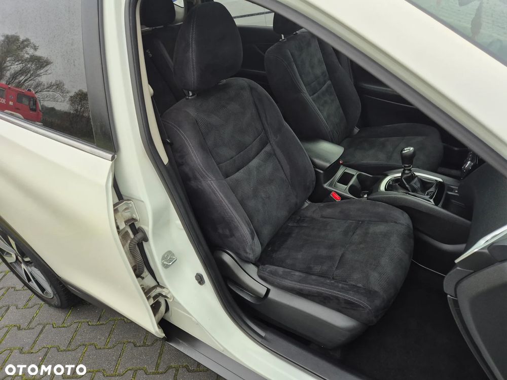 Nissan X-Trail 1.6 DIG-T Tekna 2WD 7os - 20