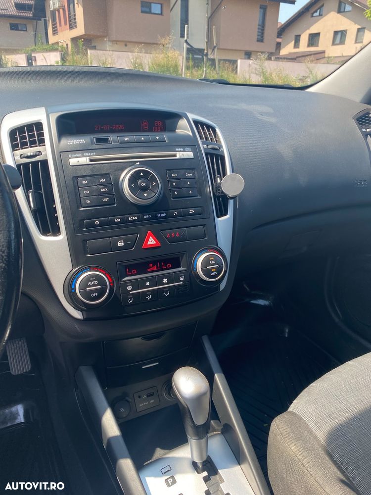 Kia Ceed 1.6 CRDi 115 Automatik Spirit - 11