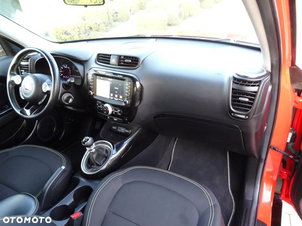 Kia Soul 1.6 CRDI XL - 12