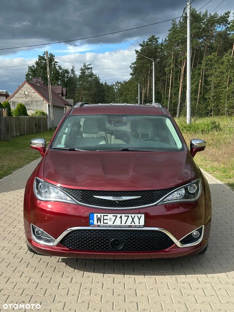 Chrysler Pacifica - 5