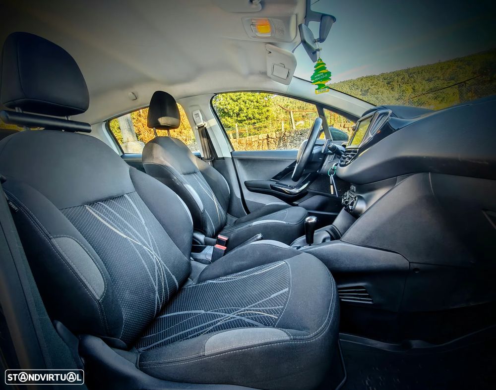 Peugeot 208 e-HDi 68 EGS5 Stop&Start Active - 9