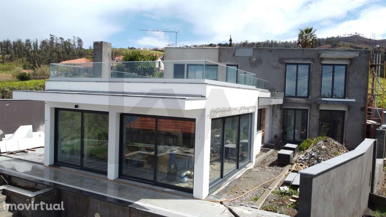 Moradia T3 de Luxo em Construção na Ponta do Pargo, Calheta - Grande imagem: 2/27