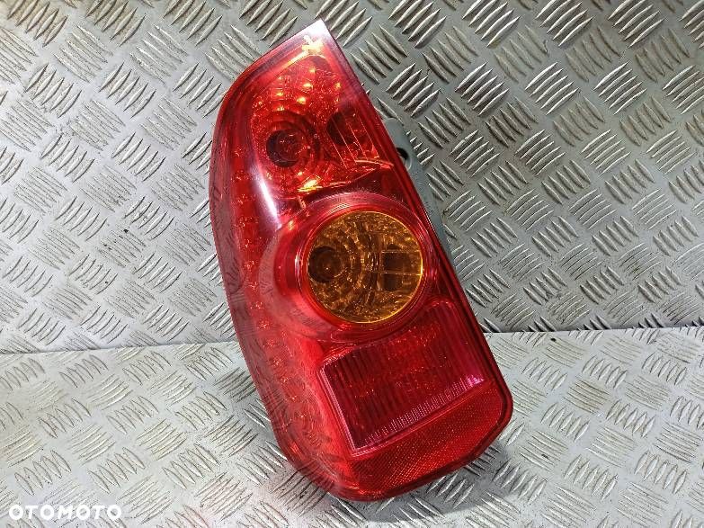 LAMPA LEWA TYLNA MITSUBISHI SPACE STAR - 1
