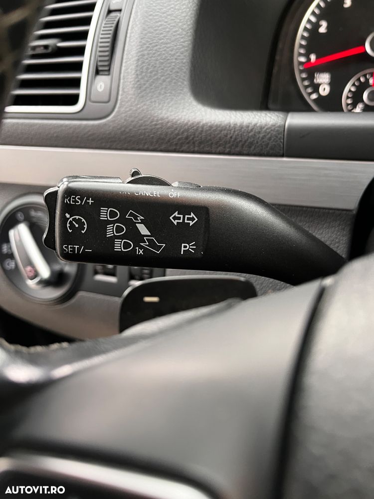 Volkswagen Touran 1.4 TSI DSG Comfortline - 9