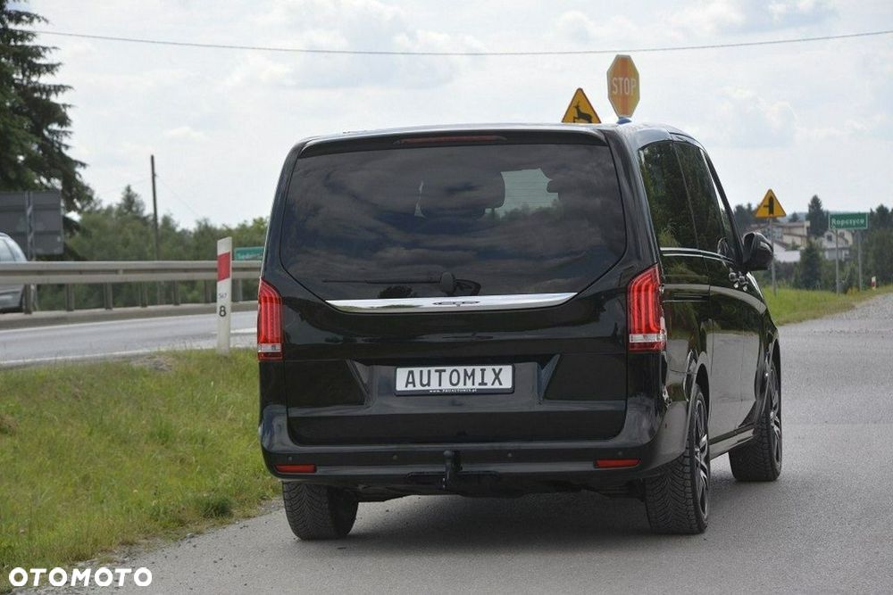 Mercedes-Benz Klasa V 300 d extralang 4Matic 9G-TRONIC Avantgarde - 8