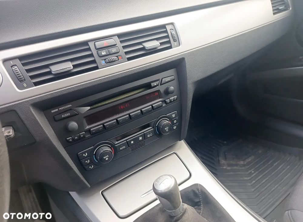 BMW Seria 3 - 18