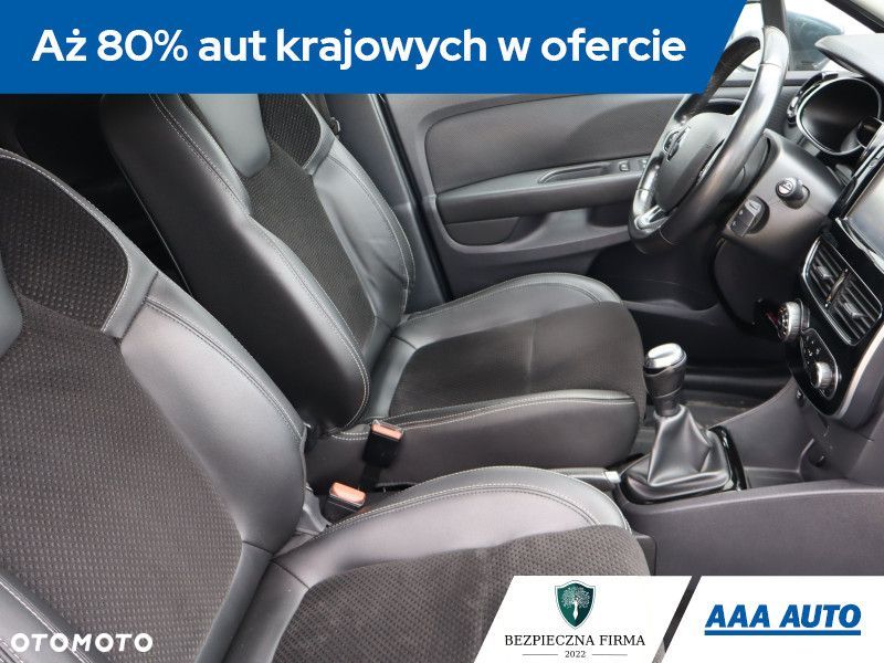 Renault Clio - 11