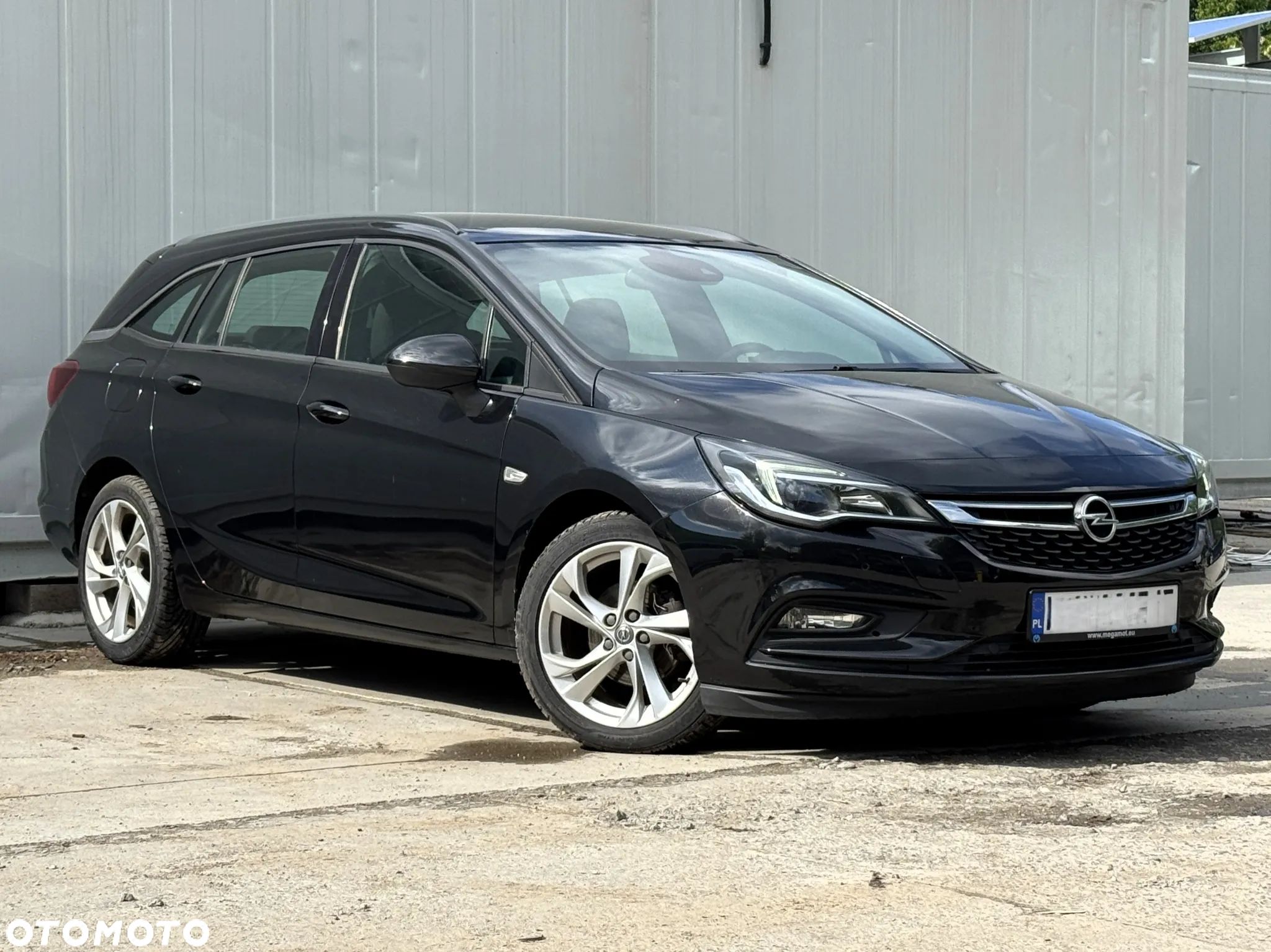 Opel Astra 1.6 D (CDTI) Dynamic - 1