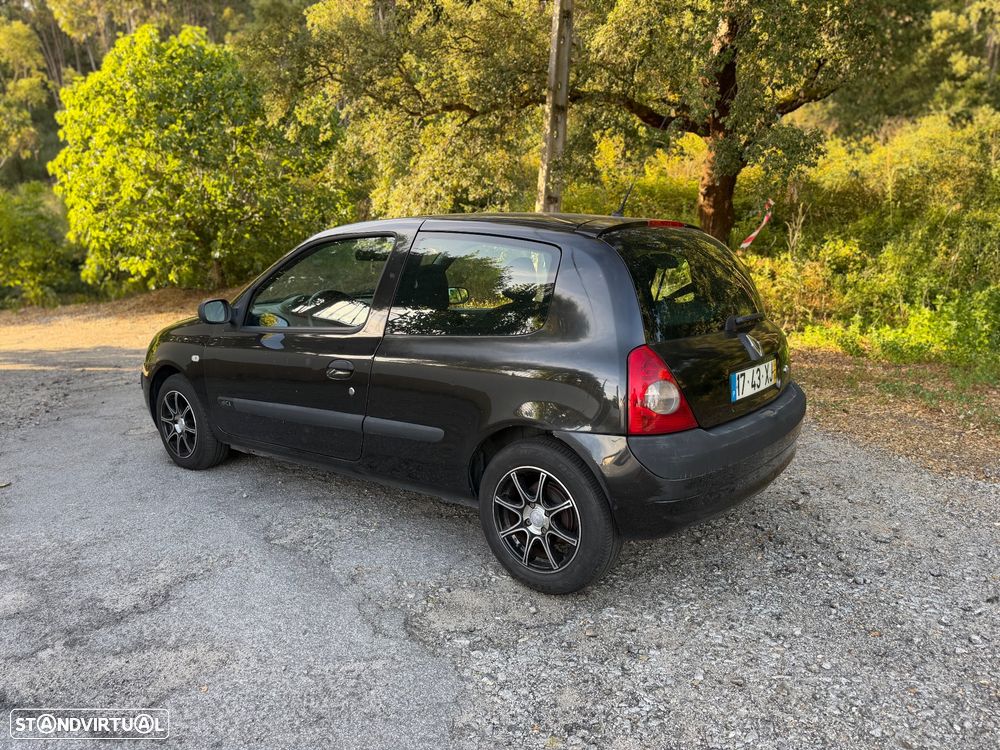 Renault Clio 1.5 dCi Confort Dynamique - 2