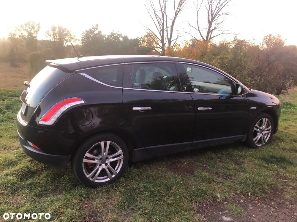 Lancia Delta 1.8 T-Jet Platino Sportronic - 8