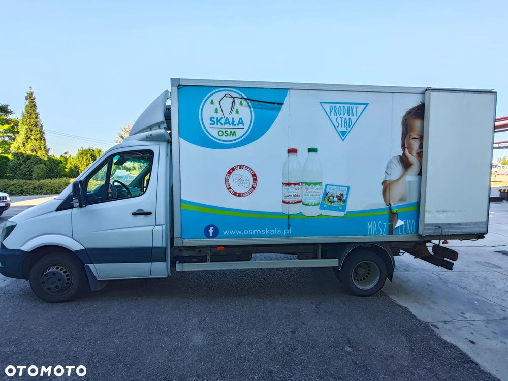 Mercedes-Benz Sprinter - 2