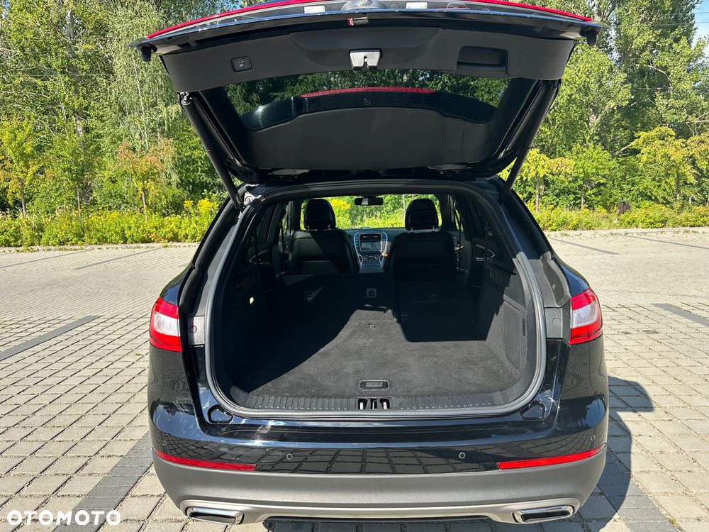 Lincoln MKX - 9