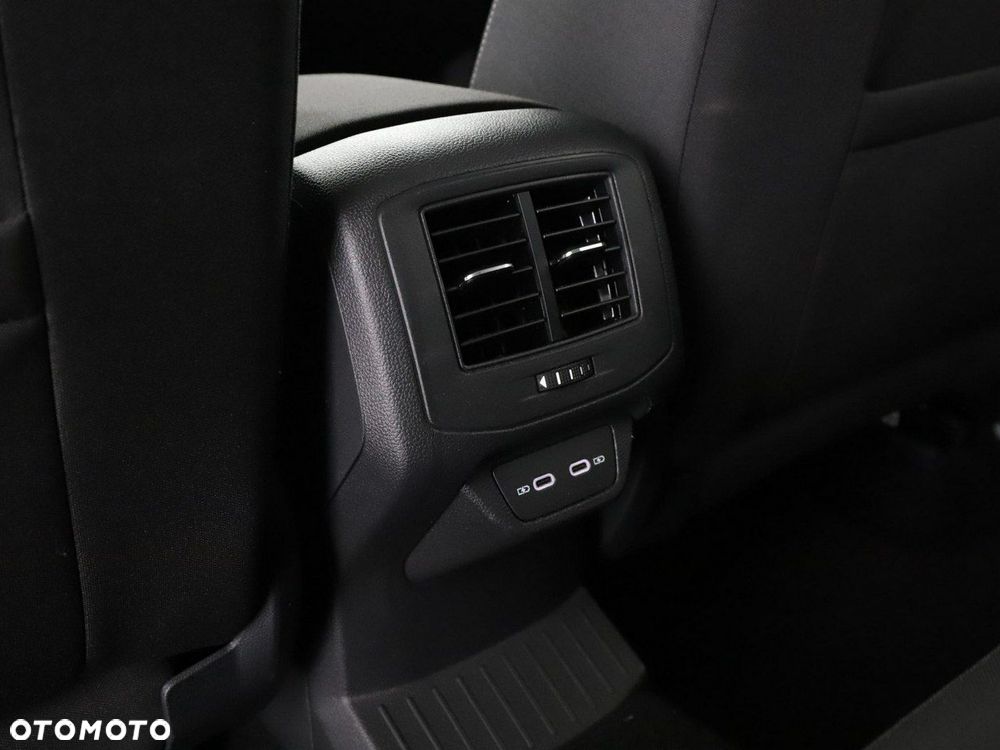 Volkswagen T-Roc 1.0 TSI Life - 37