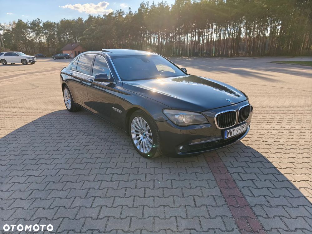 BMW Seria 7 750Li - 2