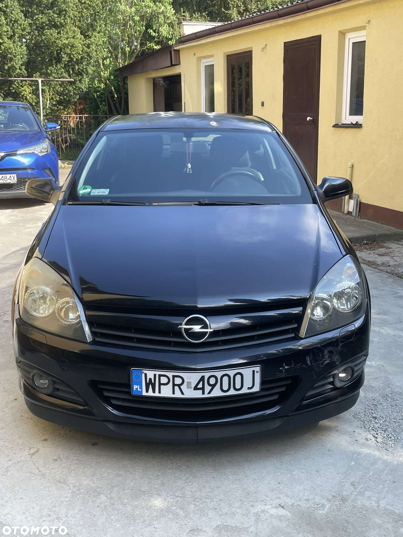 Opel Astra III GTC 1.8 Sport - 10