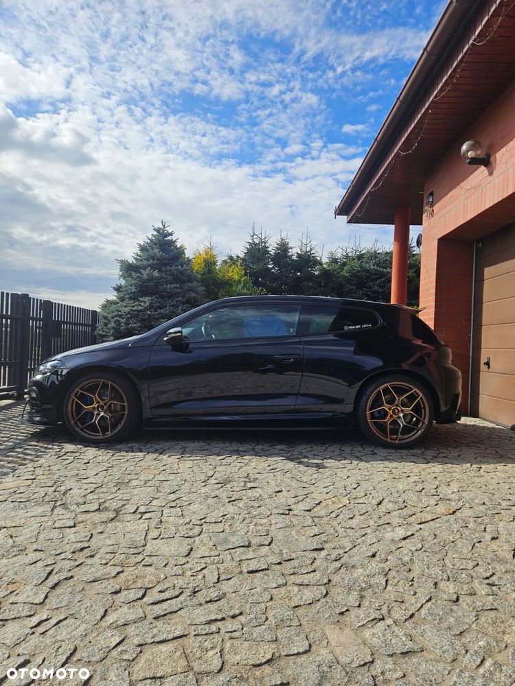 Volkswagen Scirocco 2.0 TSI R - 5