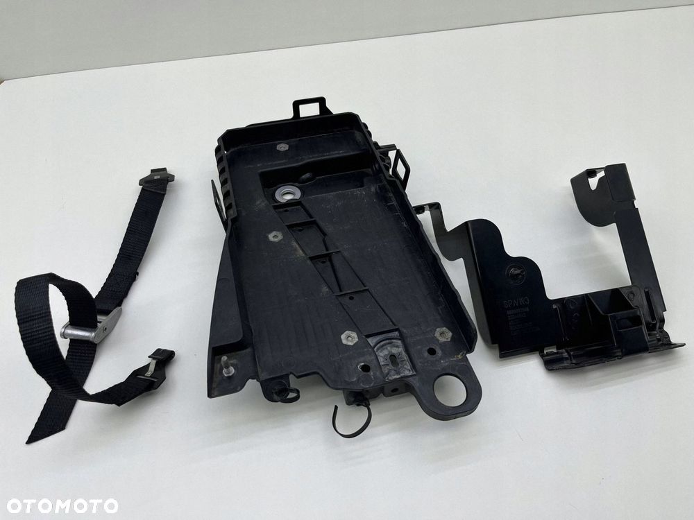 VOLVO XC40 PODSTAWA OBUDOWA AKUMULATORA KOMPLET 32244415
