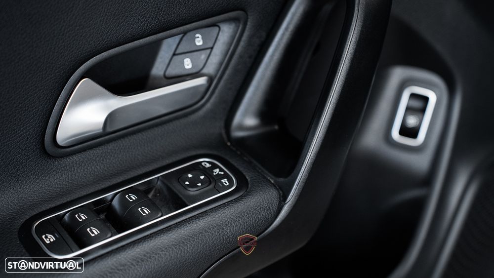 Mercedes-Benz CLA 180 d Shooting Brake Business Solutions - 12