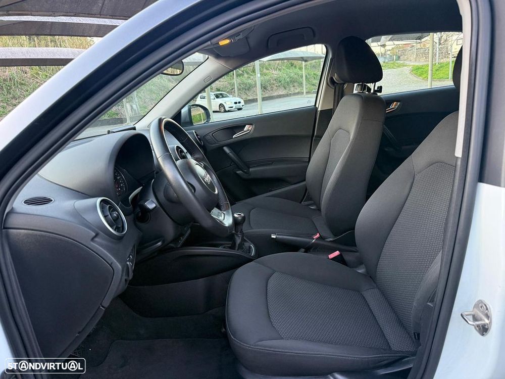 Audi A1 Sportback 1.6 TDI S-line - 9