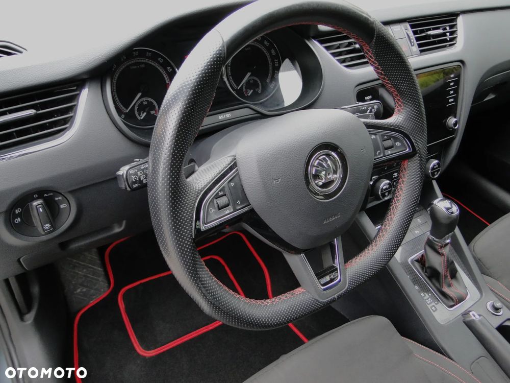 Skoda Octavia 2.0 TDI RS Challenge DSG - 22