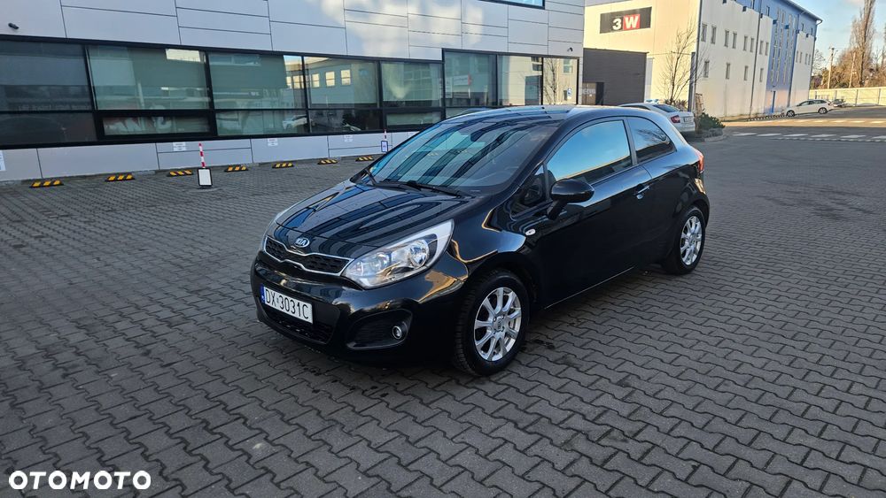 Kia Rio 1.4 Fifa World Cup Edition - 17