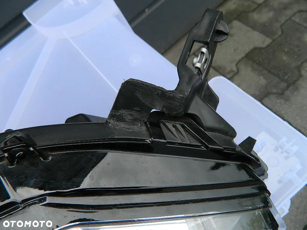 LAMPA PRAWY PRZÓD PRZEDNIA MITSUBISHI ECLIPSE CROSS LIFT EDM92206010 - 3