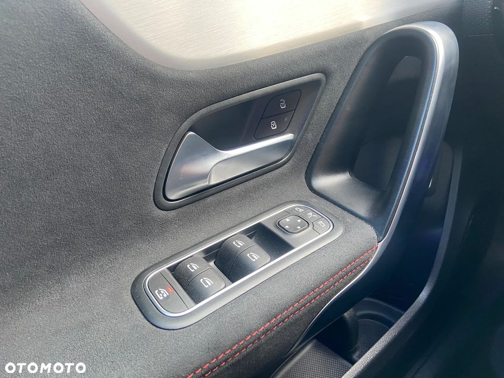 Mercedes-Benz Klasa A 200 AMG Line 7G-DCT - 17