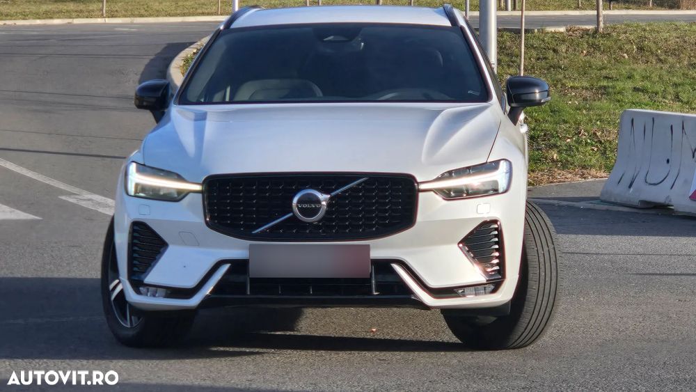 Volvo XC 60 B4 MHEV AWD R-Design - 14