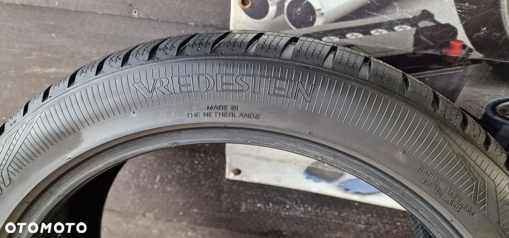 OPONY ZIMOWE 225/45R19 Vredestein Quatrac Pro 96W - 2