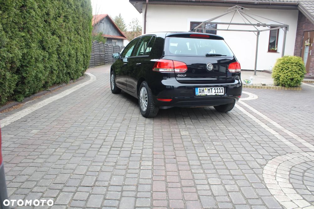 Volkswagen Golf - 10
