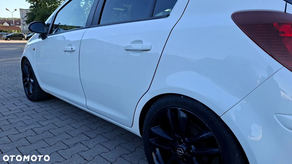Opel Corsa 1.4 16V Color Edition - 11
