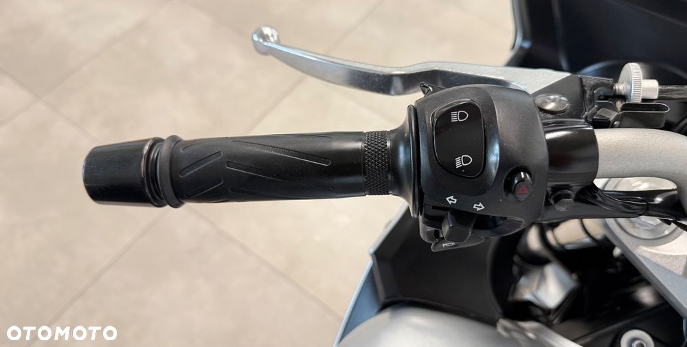 Yamaha FZ6 - 8
