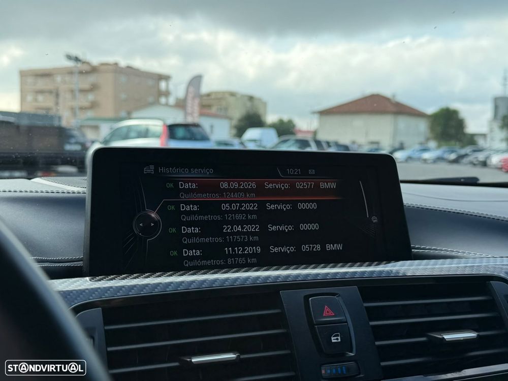 BMW M4 Auto - 34