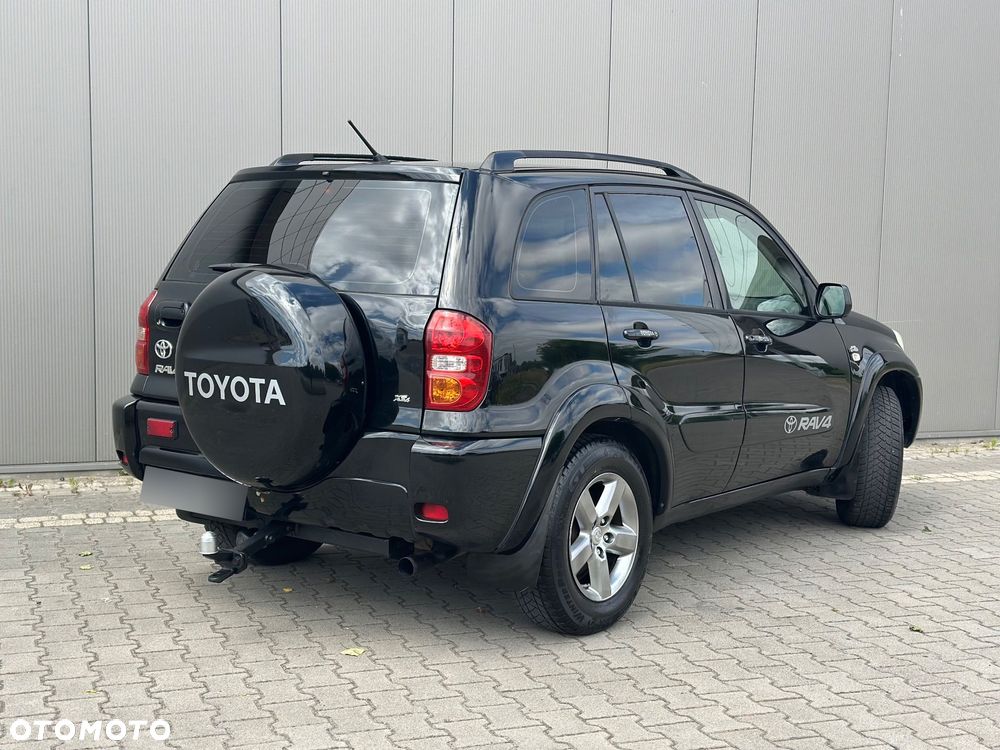 Toyota RAV4 - 2