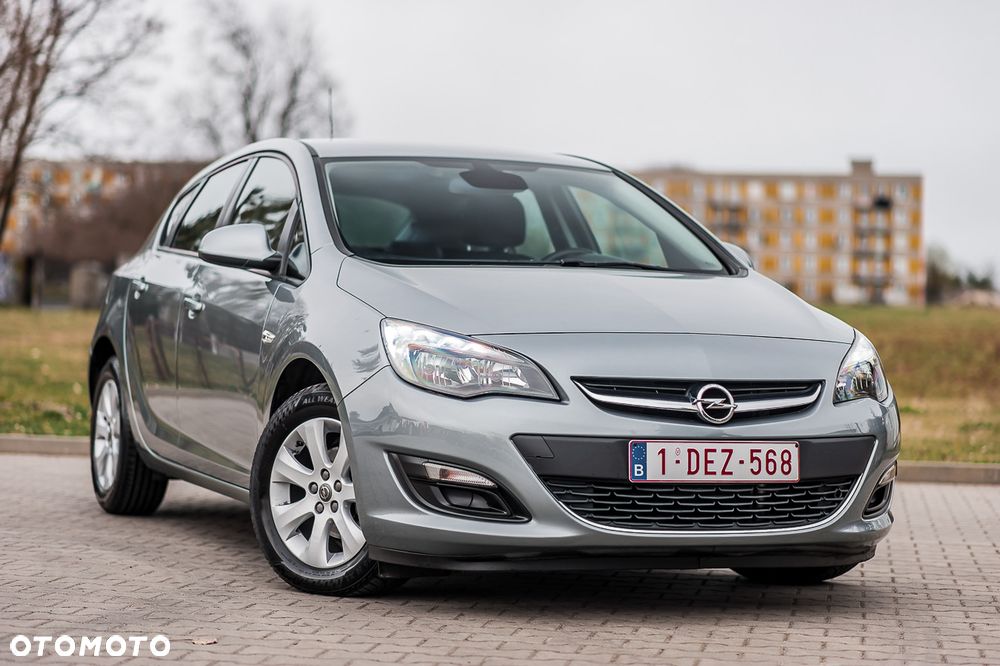 Opel Astra - 1