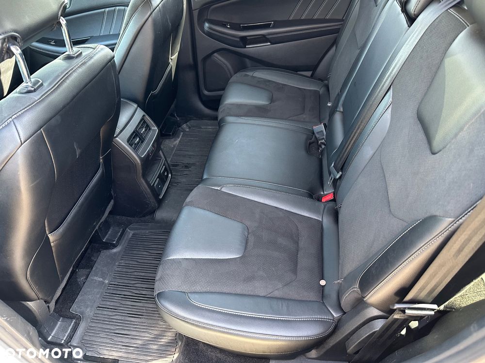 Ford Edge - 10