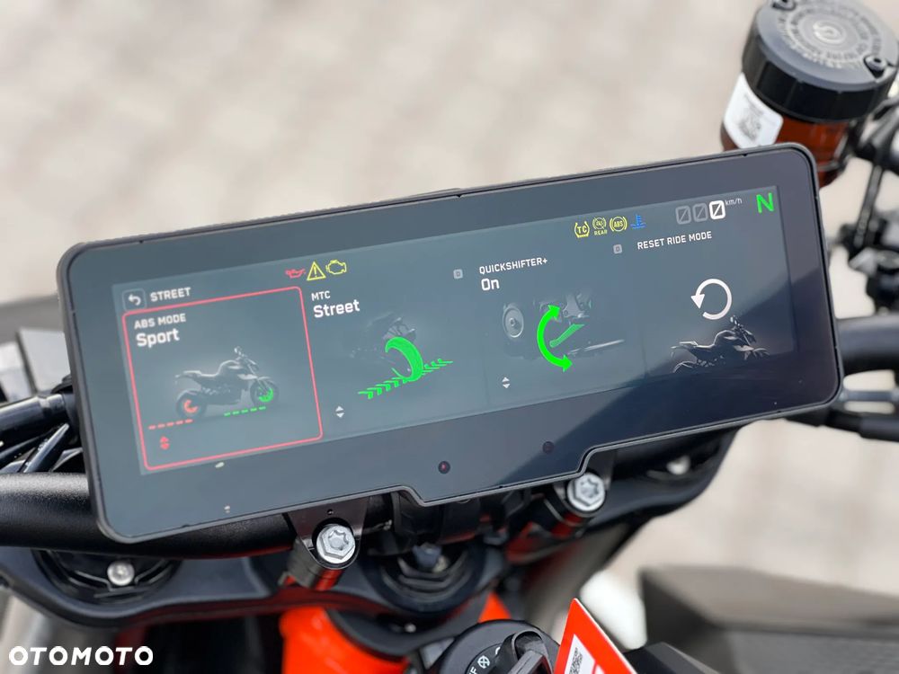 KTM Duke - 17