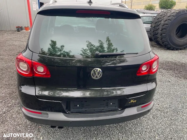Dezmebrez VW Tiguan 2010 2.0 TSI CAWB 147KW XENON DSG 4X4 - 3