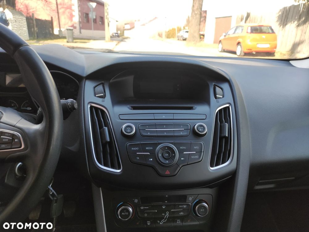 Ford Focus 1.0 EcoBoost SYNC Edition ASS - 9