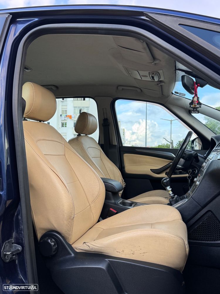 Ford S-Max - 7