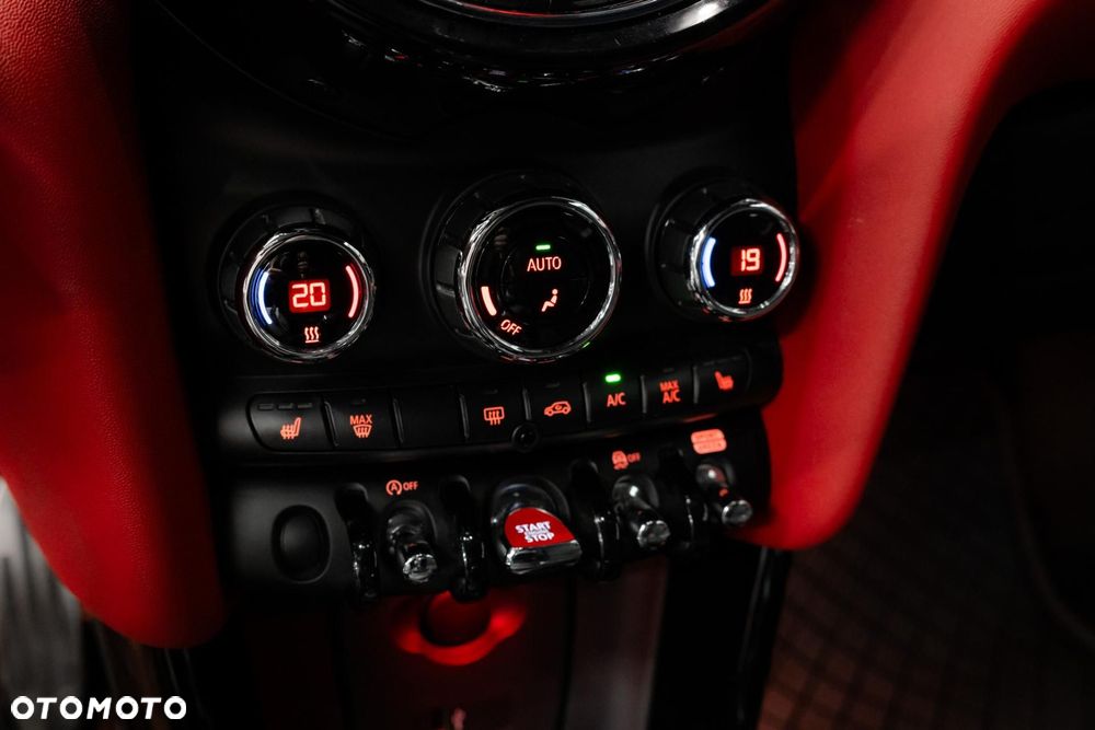 MINI John Cooper Works - 23