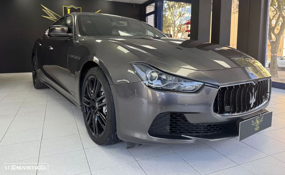 Maserati Ghibli 3.0 V6 - 4