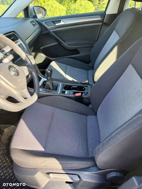 Volkswagen Golf - 9