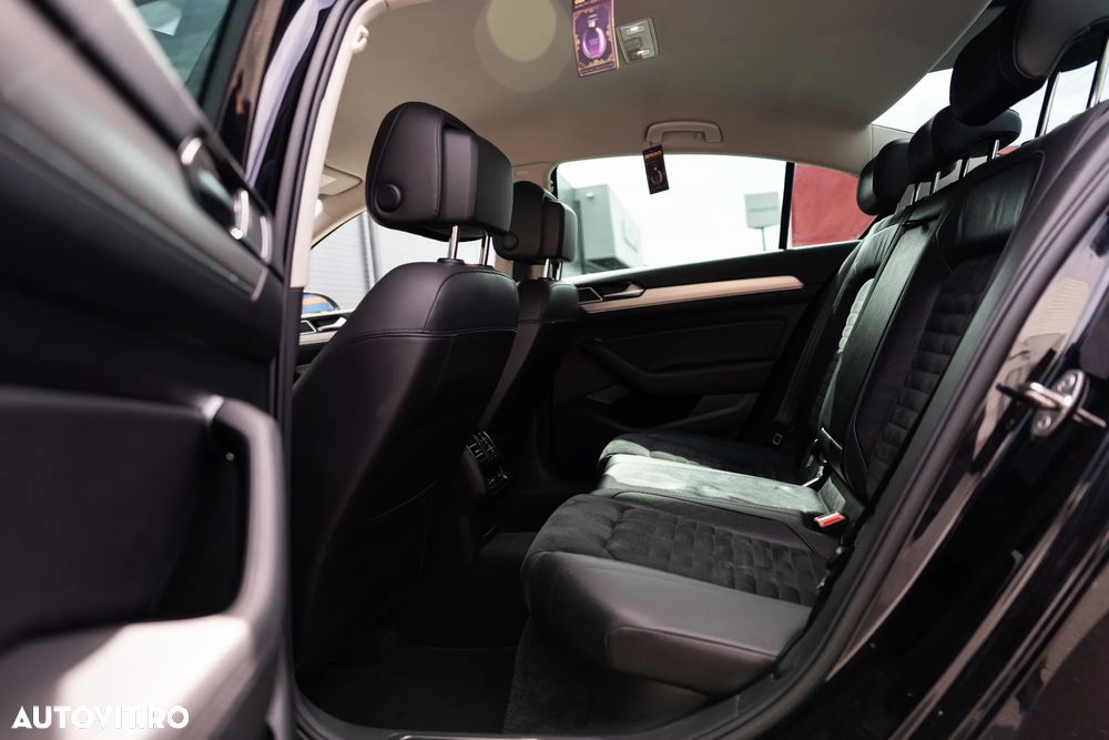 Volkswagen Passat 2.0 TDI DSG 4Motion Highline - 12