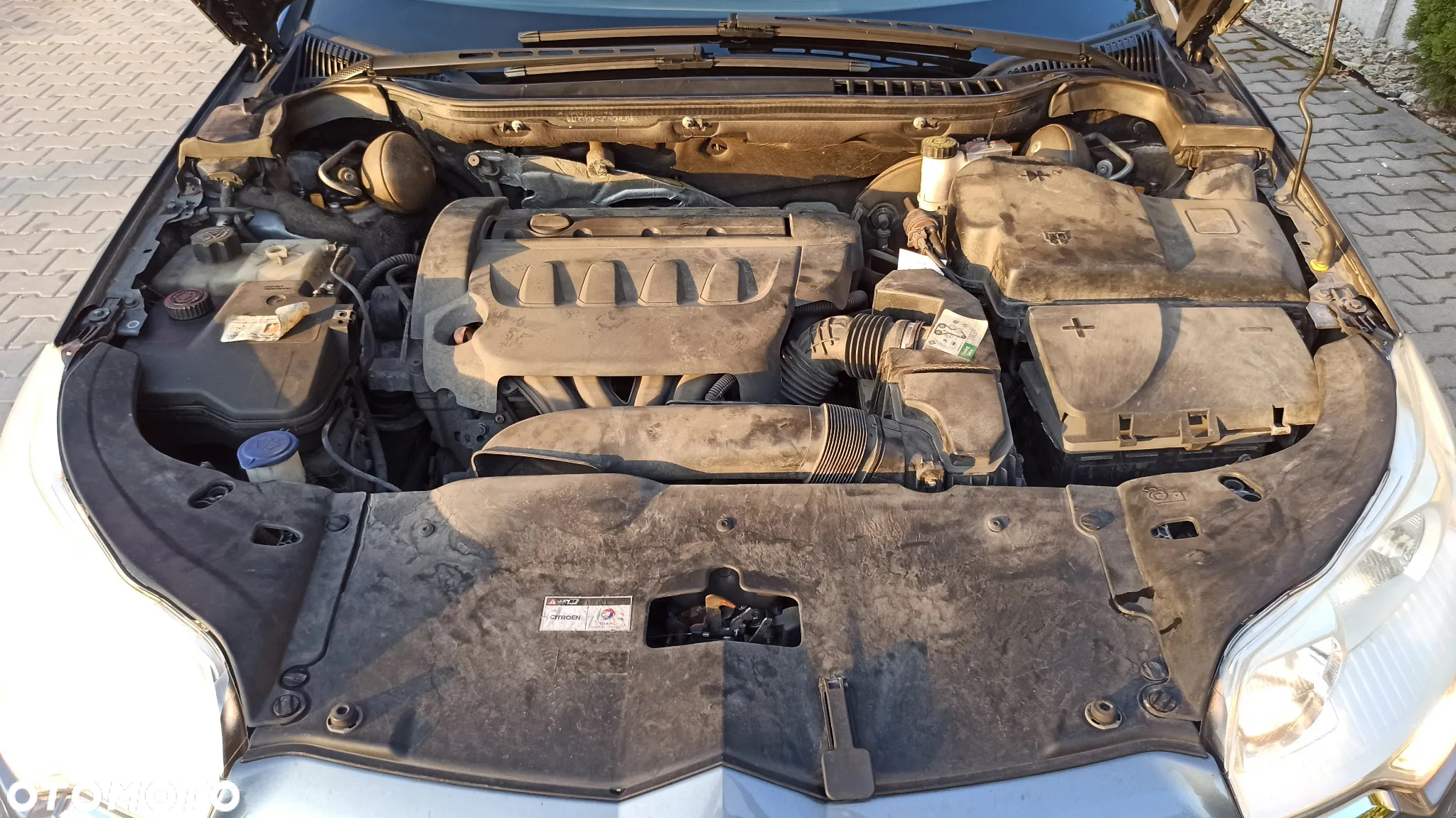 Citroën C5 2.0i 16V Confort - 26