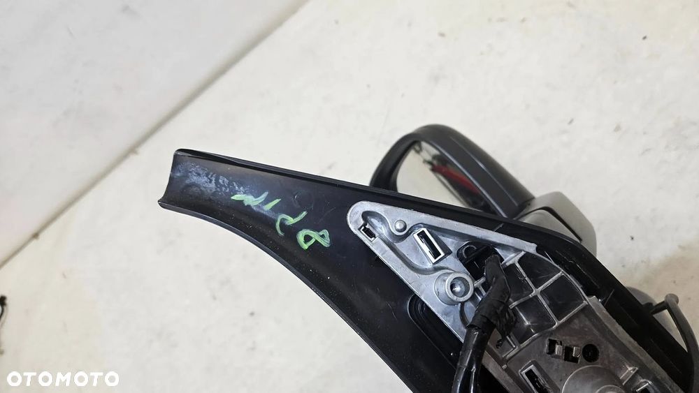 LUSTERKO LEWE DŁUGIE IVECO DAILY 8PIN 2014 - 3