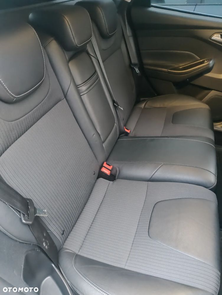 Ford Focus 1.6 EcoBoost Start-Stopp-System Titanium - 26